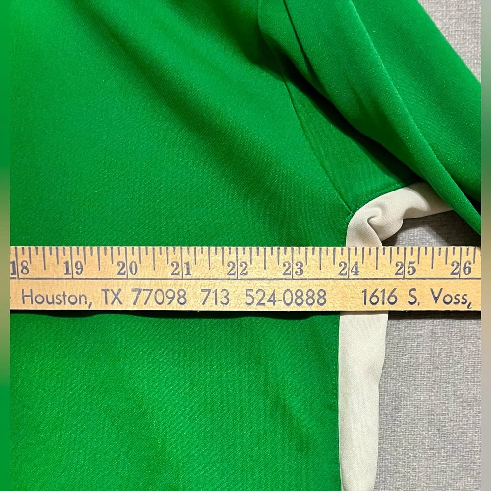 Nike Men's Green and‎ White Short Sleeve Tee - Picture 5 of 7